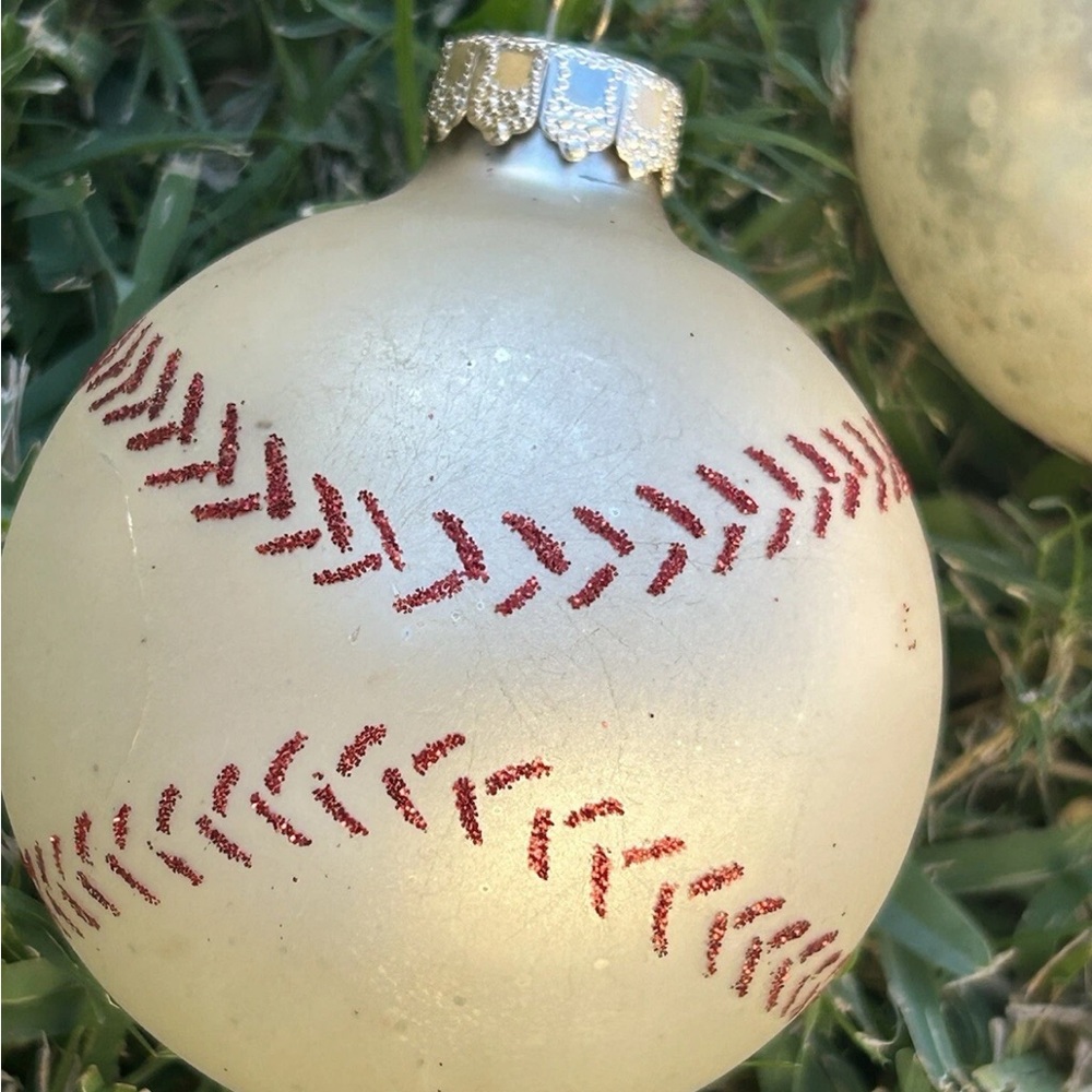 Vintage Baseball Christmas Ornaments Lot Of‎ 6 Off White Red Glitter - Picture 3 of 6